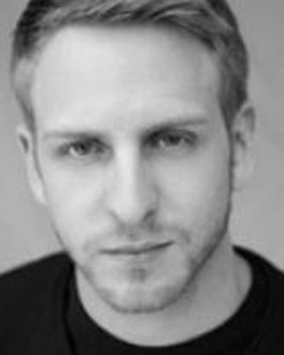 Кристофер Милнс фото