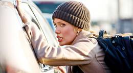 Кадр из фильма "Солт" - 1