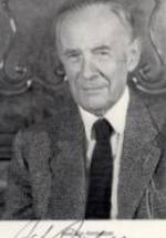 Аксель фон Амбессер фото