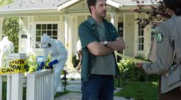 Кадр из фильма "Мрачные небеса" - 2