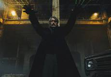 Первое фото: Мадс Миккельсен в боевике аки «Джон Уик»