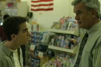 Кадр Малкольм в центре внимания