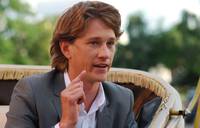 Кадр Поцелуй сквозь стену