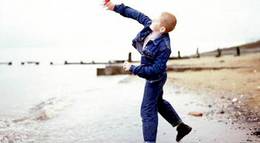 Кадр из фильма "Это – Англия" - 2