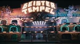 Кадр из фильма "Вынуждающая сила" - 1