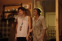 Кадр Поцелуй сквозь стену