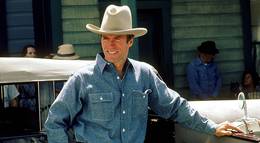 Кадр из фильма "Поющий по кабакам" - 1