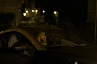 Кадр 3 дня на убийство