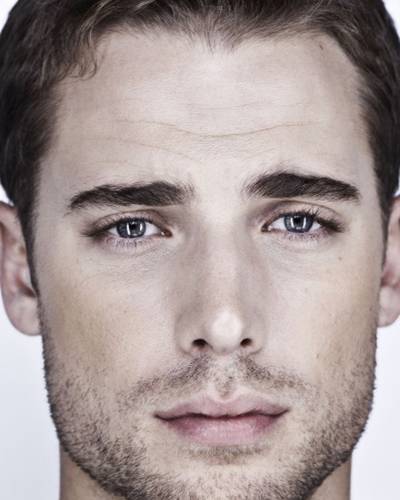 Дастин Миллиган фото