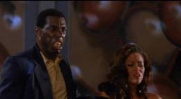 Кадр из фильма "Ярость в Гарлеме" - 1