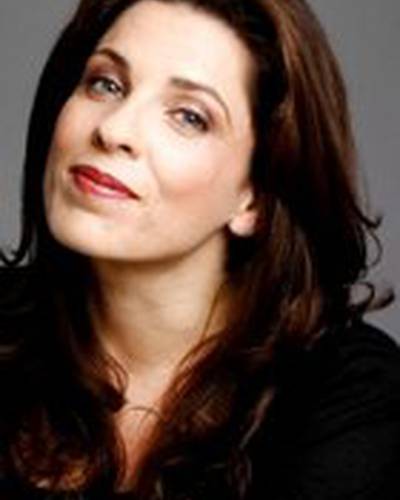 Эйприл Стюарт фото