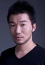 Цутому Такахаси фото