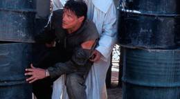 Кадр из фильма "Операция «К центру Солнца»" - 1