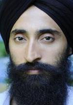 Варис Ахлувалиа фото