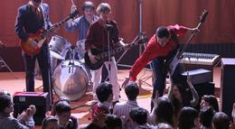 Кадр из фильма "Исчезнувшая империя" - 2