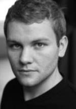 Леон Викерз фото