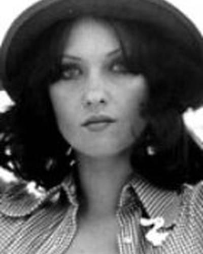 Феми Бенусси фото