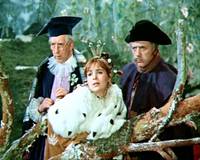 Кадр Двенадцать месяцев