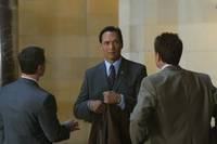 Кадр Западное крыло