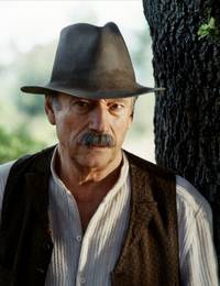 Кадр Манон с источника