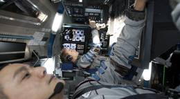 Кадр из фильма "Европа" - 2