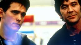 Кадр из фильма "Красивые девушки" - 1