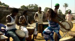 Кадр из фильма "Back to Africa" - 2