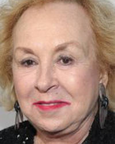 Дорис Робертс фото