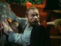 Кадр Сказ про то, как царь Петр арапа женил