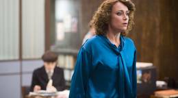 Кадр из фильма "Прах к праху" - 1