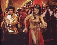 Кадр Ом Шанти Ом