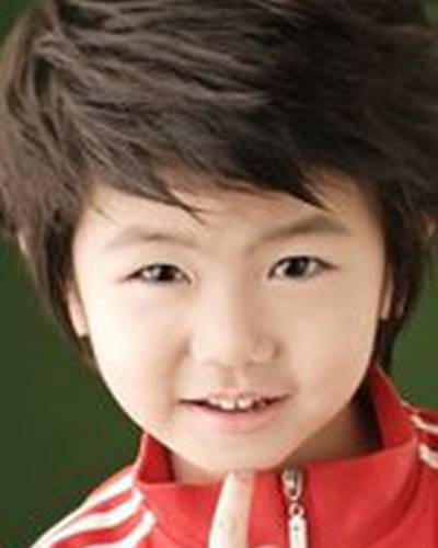 Ом Чжи Сон фото