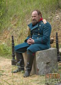 Кадр Романовы