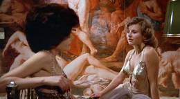 Кадр из фильма "Горькие слезы Петры Фон Кант" - 2