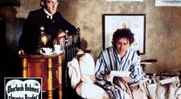 Кадр из фильма "Приключения хитроумного брата Шерлока Холмса" - 1