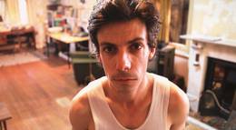 Кадр из фильма "Он умер с фалафелем в руке" - 2