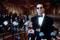 Кадр Костер тщеславий