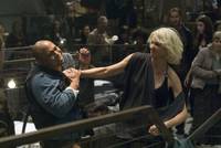 Кадр Звездный крейсер Галактика