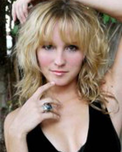 Сара Флетчер фото