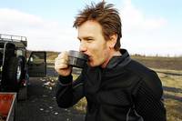 Кадр Долгий путь вокруг Земли (мини-сериал)