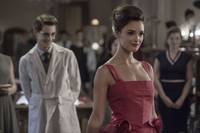 Кадр Ив Сен Лоран