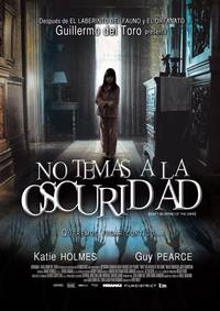Постер Не бойся темноты