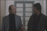 Кадр Человек на коленях