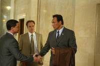 Кадр Западное крыло