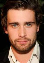 Кристиан Кук фото