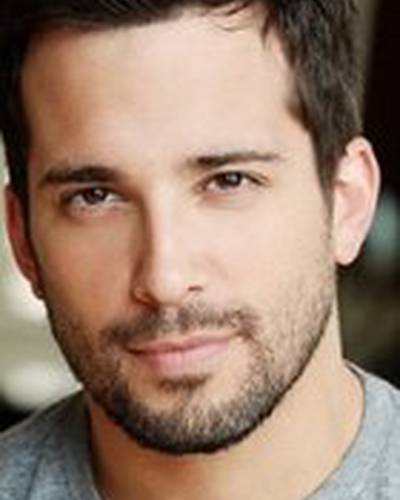 Джош Уинот фото