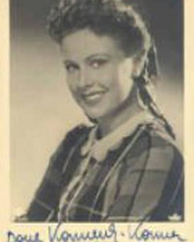 Дора Комар фото