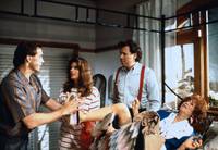 Кадр Сумасшедший дом