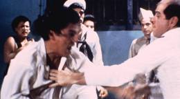 Кадр из фильма "Грешная жизнь" - 2