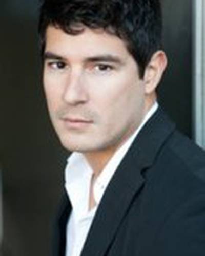 Дерек Альварадо фото